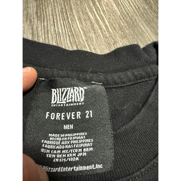 H&M Overwatch Black Long Sleeve Shirt Large Video Game - Picture 3 of 6